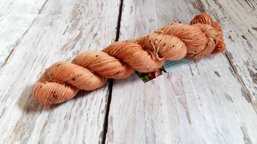 *orange* Tweed Socks von Chester Wool Co