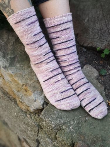 *Toni* Socken mit Zierstreifen