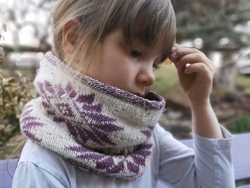 *Snowflakes* Cowl in Double Face mit Perlen